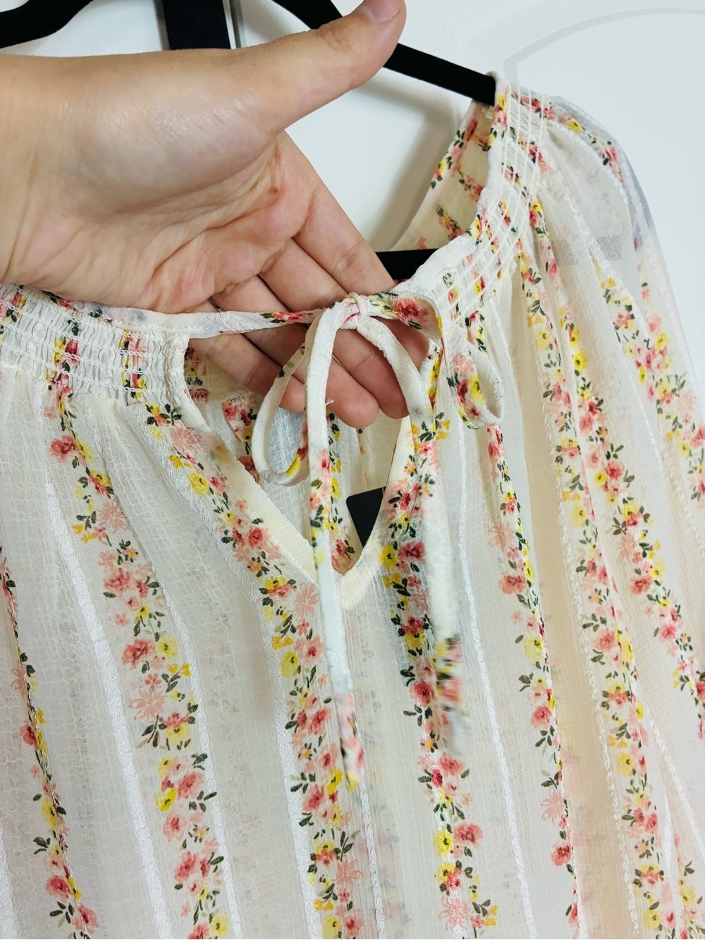 Torrid Floral Stripe Peasant Blouse tie top, slight sheer NWT Size 3X - Picture 9 of 15